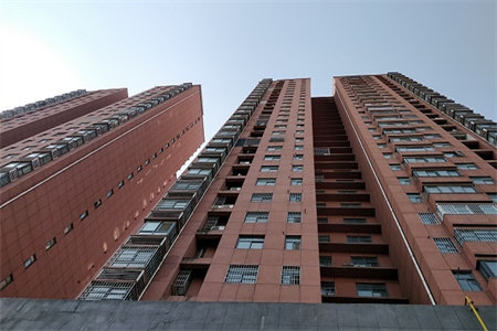 金地翰林套三三楼/580/25车/1169万3室1